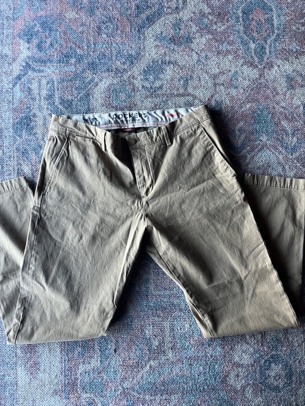 Dockers Men's Khaki Straight-Leg Chinos - Light Tan 34x32